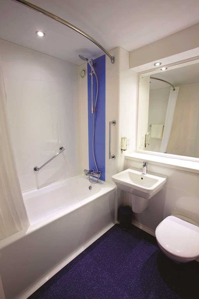 Travelodge Walton On Thames 部屋 写真