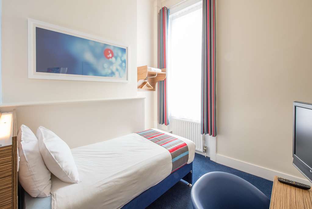 Travelodge Walton On Thames 部屋 写真